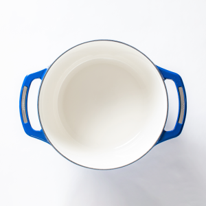 USA Enamel? Cast Iron Dutch Oven