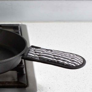 Patterned Hot Handle Holders