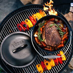 Dutch Oven with Bail Handle