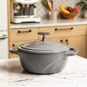 USA Enamel? Cast Iron Dutch Oven