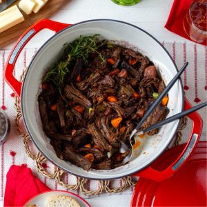 USA Enamel? Cast Iron Dutch Oven